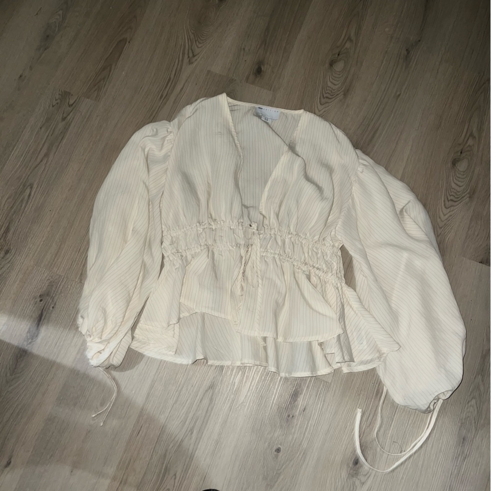 ASOS Cream Striped Blouse Women’s Size 10 Deep V-Neck Tie Sleeve Elastic Waist